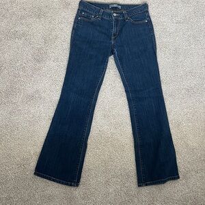 Levi's Dark Blue Boot Cut 553 Jeans, Yellow Stitching, Low Rise size 28